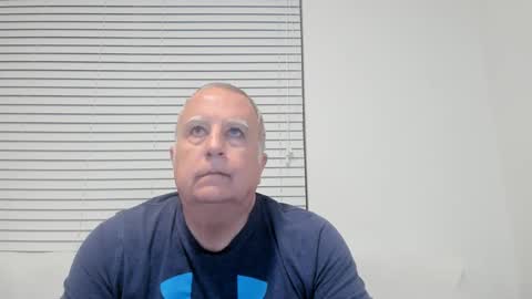 Snapshot of e_rectiom chatting on 10-02-25, 01:40 Mr Wonderful online show from 10-02-25, 01:40