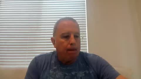 Snapshot of e_rectiom chatting on 11-15-25, 11:10 Mr Wonderful online show from 11-15-25, 11:10