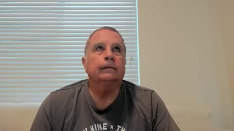 Snapshot of e_rectiom chatting on 11-23-25, 11:15 Mr Wonderful online show from 11-23-25, 11:15