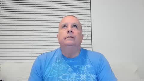 Snapshot of e_rectiom chatting on 12-02-25, 02:34 Mr Wonderful online show from 12-02-25, 02:34