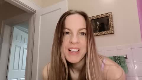 Snapshot of eager_sweetheart chatting on 05-02-26, 03:39 eager_sweetheart online show from 05-02-26, 03:39