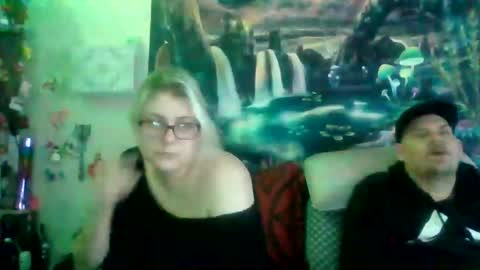 Snapshot of eandr6446 chatting on 12-13-25, 09:31 eandr6446 online show from 12-13-25, 09:31