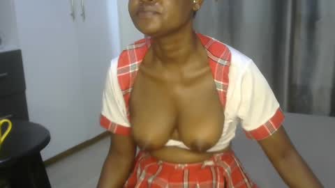 east_queen online show from 02-02-25, 09:40