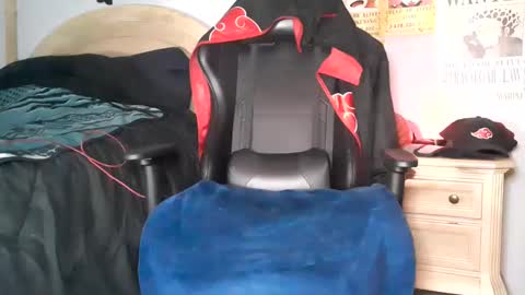 TWITTER   INSTAGRAM    easybreezy20   ONLINE 1230 AM TO 7AM online show from 01-20-25, 09:13