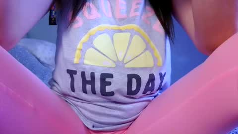 Briezy online show from 04-30-26, 04:52