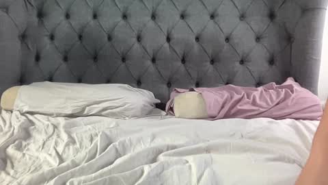 Nadia Ferreira  online show from 01-07-25, 12:41