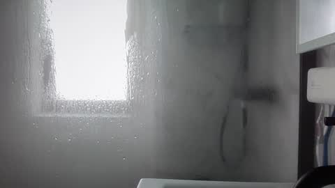 Nadia Ferreira  online show from 03-10-25, 09:32