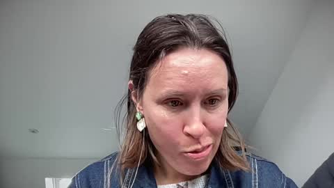 Nadia Ferreira  online show from 11-03-25, 09:43