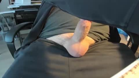 Snapshot of ebear609 chatting on 01-10-26, 11:20 ebear609 online show from 01-10-26, 11:20