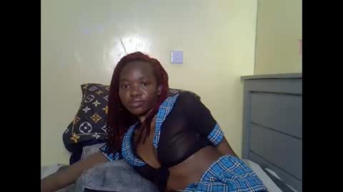 Snapshot of eboniana chatting on 05-16-26, 06:21 eboniana online show from 05-16-26, 06:21