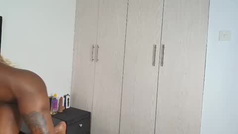 Angelina online show from 09-28-25, 10:48