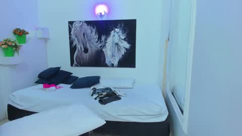 Snapshot of ebony_katterin chatting on 12-31-24, 01:47 ebony_katterin online show from 12-31-24, 01:47