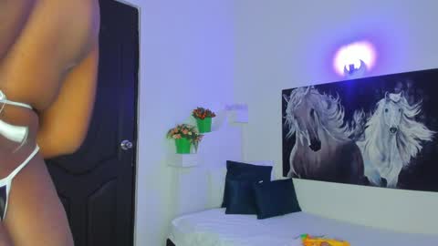 Snapshot of ebony_katterin chatting on 12-31-24, 03:31 ebony_katterin online show from 12-31-24, 03:31