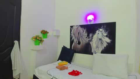 Snapshot of ebony_katterin chatting on 01-04-25, 07:02 ebony_katterin online show from 01-04-25, 07:02