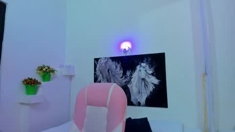 Snapshot of ebony_katterin chatting on 02-05-25, 07:10 ebony_katterin online show from 02-05-25, 07:10