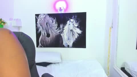 Snapshot of ebony_katterin chatting on 02-15-25, 10:21 ebony_katterin online show from 02-15-25, 10:21