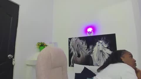 Snapshot of ebony_katterin chatting on 02-20-25, 07:19 ebony_katterin online show from 02-20-25, 07:19