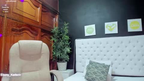 Snapshot of ebony_katterin chatting on 09-28-25, 11:59 ebony_katterin online show from 09-28-25, 11:59