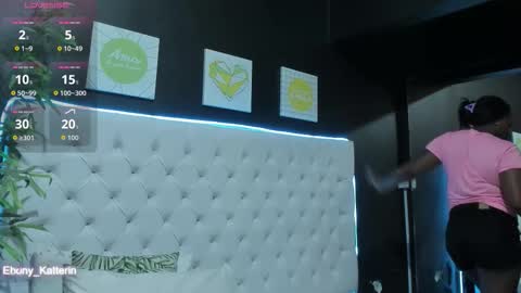 Snapshot of ebony_katterin chatting on 10-22-25, 10:59 ebony_katterin online show from 10-22-25, 10:59