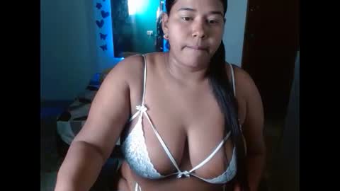 ebony_luna1 online show from 06-10-26, 08:08