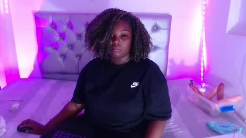 LINA  online show from 10-09-25, 03:15