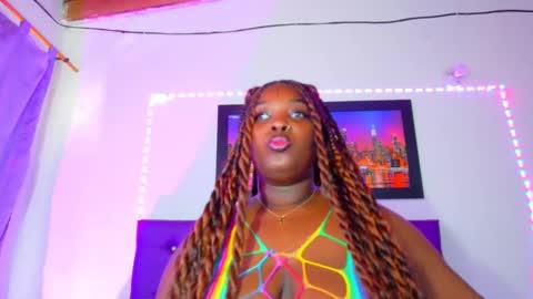 LINA  online show from 11-10-25, 07:13