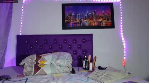 LINA  online show from 04-25-26, 03:53