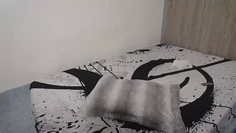 ebony_pearl69 online show from 02-03-25, 04:46