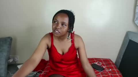 Snapshot of ebony_sluttt chatting on 10-27-25, 07:01 ebony_sluttt online show from 10-27-25, 07:01