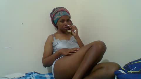 Snapshot of ebony_sluttt chatting on 02-06-26, 06:22 ebony_sluttt online show from 02-06-26, 06:22