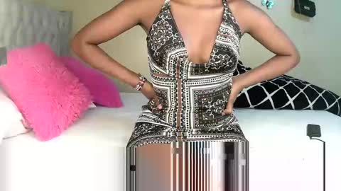 Snapshot of ebony_toto chatting on 11-01-25, 07:05 ebony_toto online show from 11-01-25, 07:05