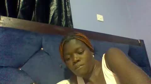Snapshot of ebonybloom01 chatting on 03-12-25, 03:13 ebonybloom01 online show from 03-12-25, 03:13