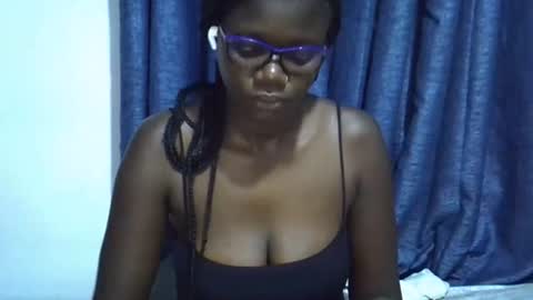 Snapshot of ebonybloom01 chatting on 09-11-25, 01:49 ebonybloom01 online show from 09-11-25, 01:49