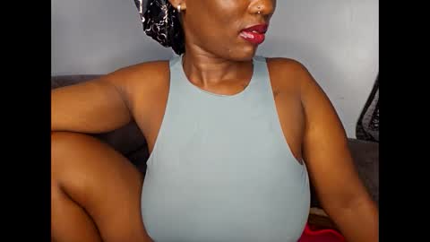 Ebony Melanie online show from 10-12-25, 11:26