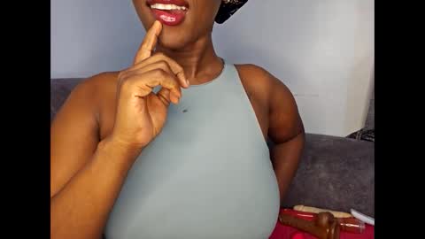 Ebony Melanie online show from 10-16-25, 09:49