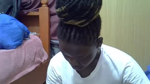 ebonydora online show from 12-01-25, 05:01