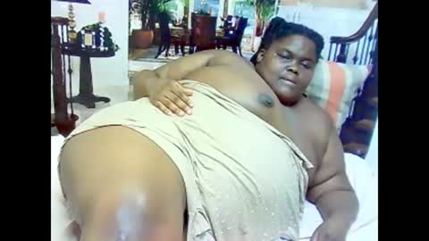 ebonyhotbuns4u2luv online show from 02-26-25, 06:54