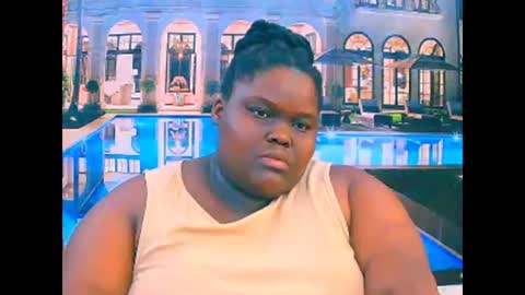 ebonyhotbuns4u2luv online show from 12-17-25, 09:21