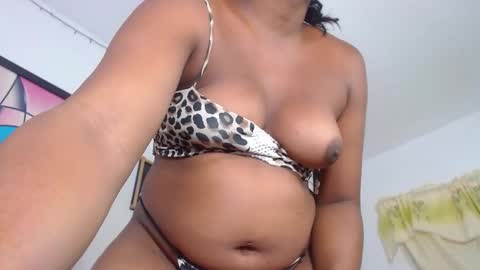 Snapshot of ebonyjdore chatting on 12-21-24, 07:13 rosmary online show from 12-21-24, 07:13