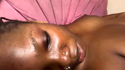 ebonykissxx online show from 04-25-26, 08:50