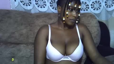 pretty online show from 04-21-26, 09:28