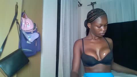 Snapshot of ebonytanqueen chatting on 03-07-26, 10:07 ebonytanqueen online show from 03-07-26, 10:07