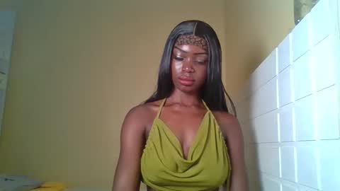 Snapshot of ebonytanqueen chatting on 03-28-26, 04:12 ebonytanqueen online show from 03-28-26, 04:12