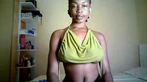 Snapshot of ebonytanqueen chatting on 04-23-26, 01:29 ebonytanqueen online show from 04-23-26, 01:29