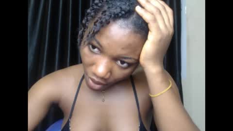 Snapshot of ebonyxxbae chatting on 10-18-25, 10:43 ebonyxxbae online show from 10-18-25, 10:43