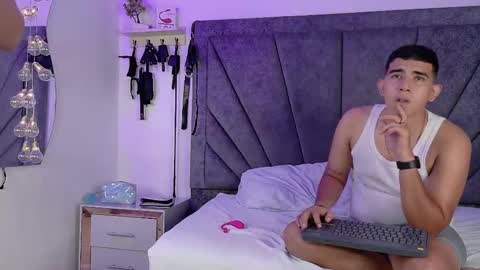 Blake and Jess online show from 04-25-26, 08:28