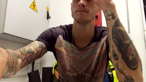 Edd Gallego online show from 03-09-25, 01:15