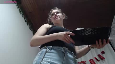 Snapshot of eda_bonne chatting on 02-19-25, 06:54 Edda online show from 02-19-25, 06:54