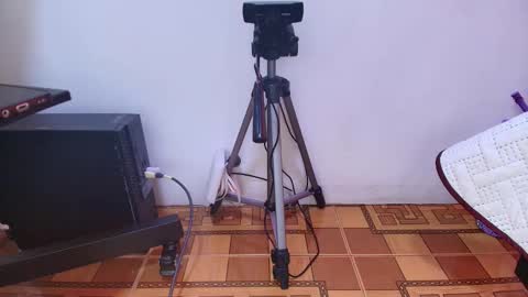 Snapshot of eda_bonne chatting on 10-06-25, 12:57 Edda online show from 10-06-25, 12:57