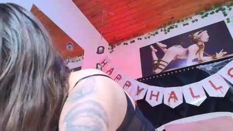 Snapshot of eda_bonne chatting on 10-08-25, 12:14 Edda online show from 10-08-25, 12:14